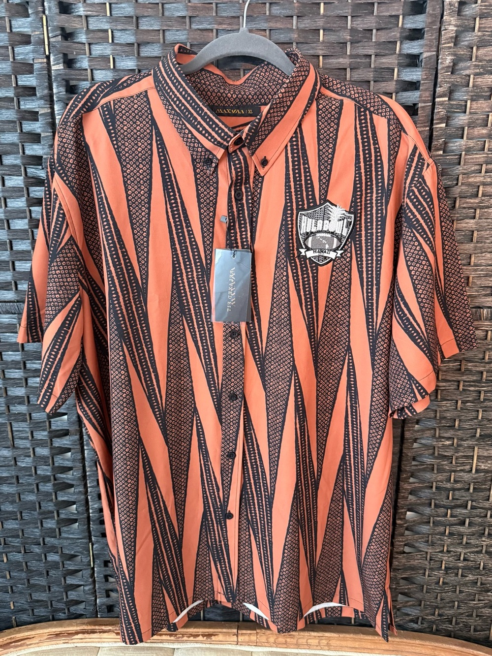 🌺 Manaola Hawaii Hula Bowl Hawaii Tribal Print Aloha Button Front Shirt XL NWT